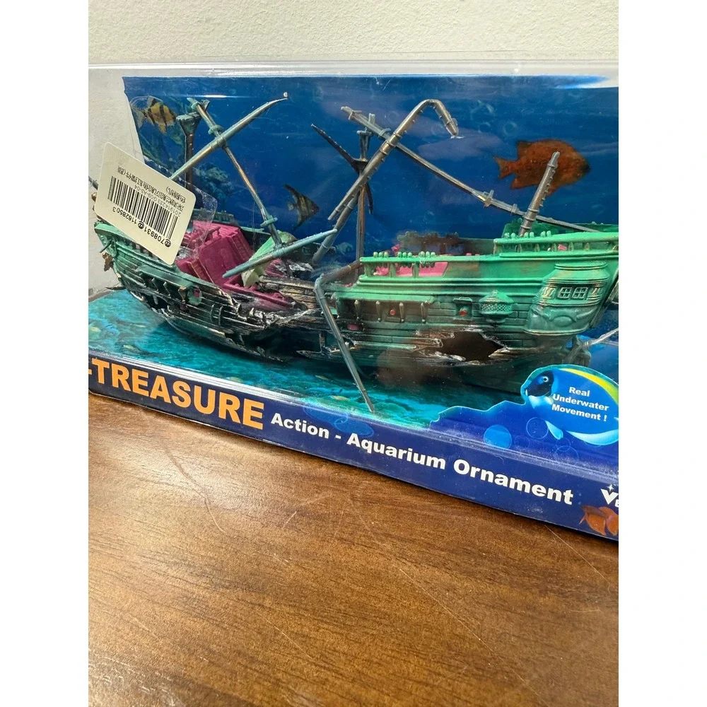 Veny's Sea-Treasure Action Shipwreck Aquarium Ornament Bubbler Pirate Ship Teal
